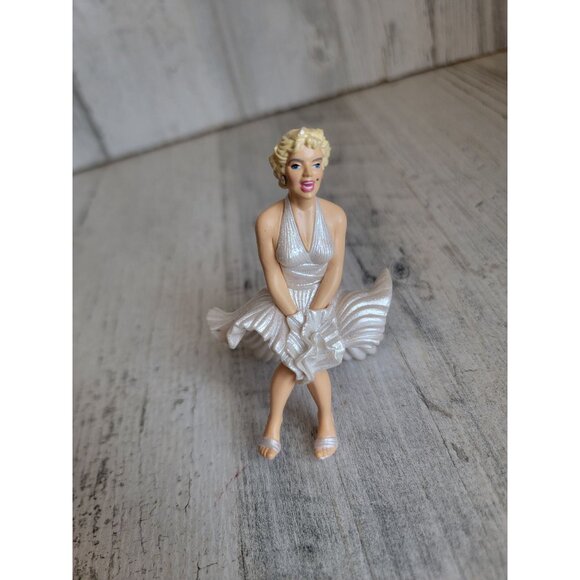 Carlton cards 1998 Marilyn Monroe dress ornament Xmas - Picture 2 of 6
